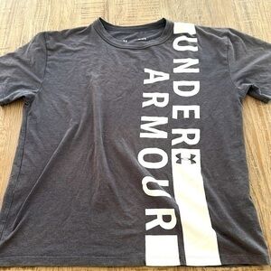 Women’s Under Armour Graphic Girlfriend shirt sleeve tee shirt